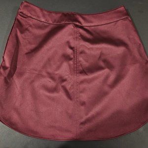 H & M Wine Sheen Skirt Reversible Size 6 with Side Zipper